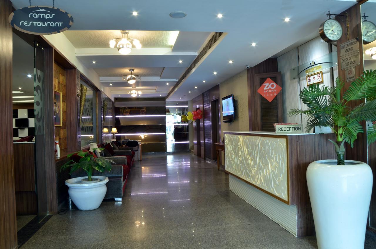 Hotel Poonam Plaza 阿格拉 外观 照片